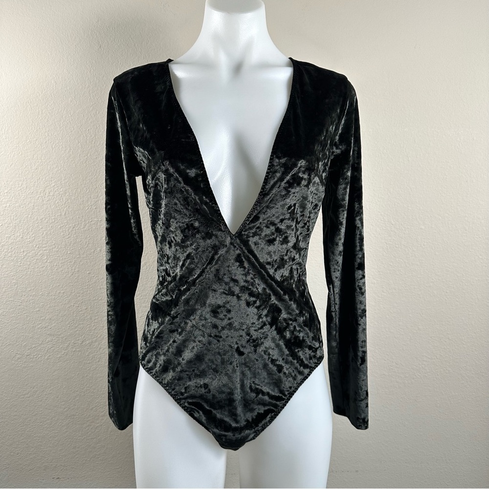 NWT Victorias Secret Black Velvet‎ Bodysuit M/L Deep V Open Back Long Sleeve New